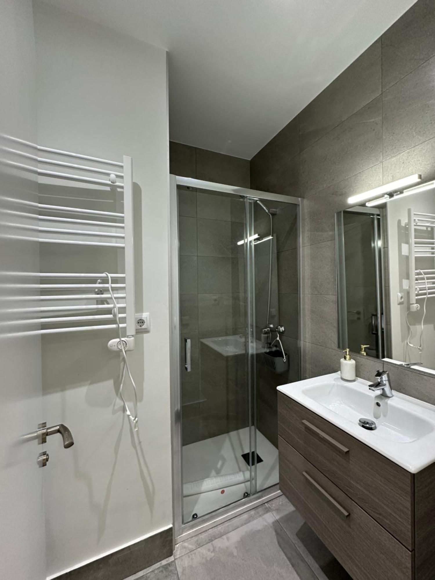 Apartamento Andres Tamayo Av America Madrid Esterno foto